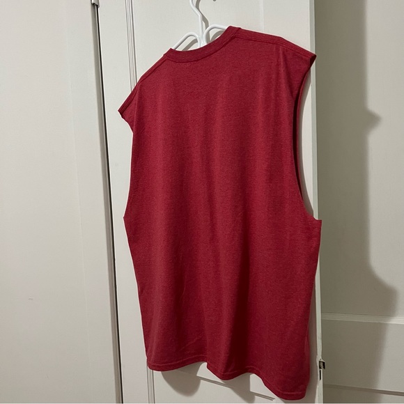 3/$15 ✨ Red Canada 150 Cutoff Tank - Picture 2 of 6